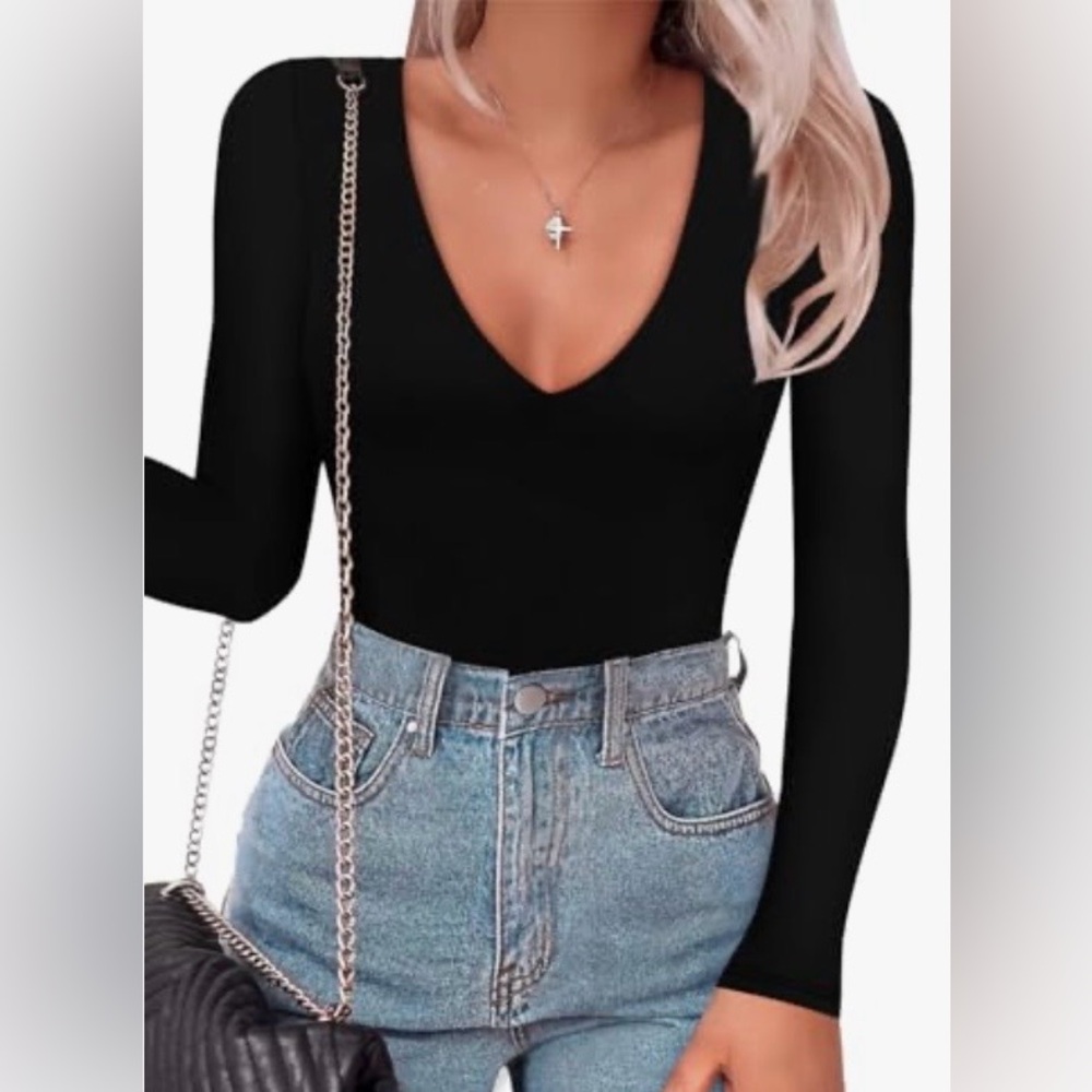 NWT SAUNGKUAI Women's  Deep V Neck Long Sleeve Bodysuit